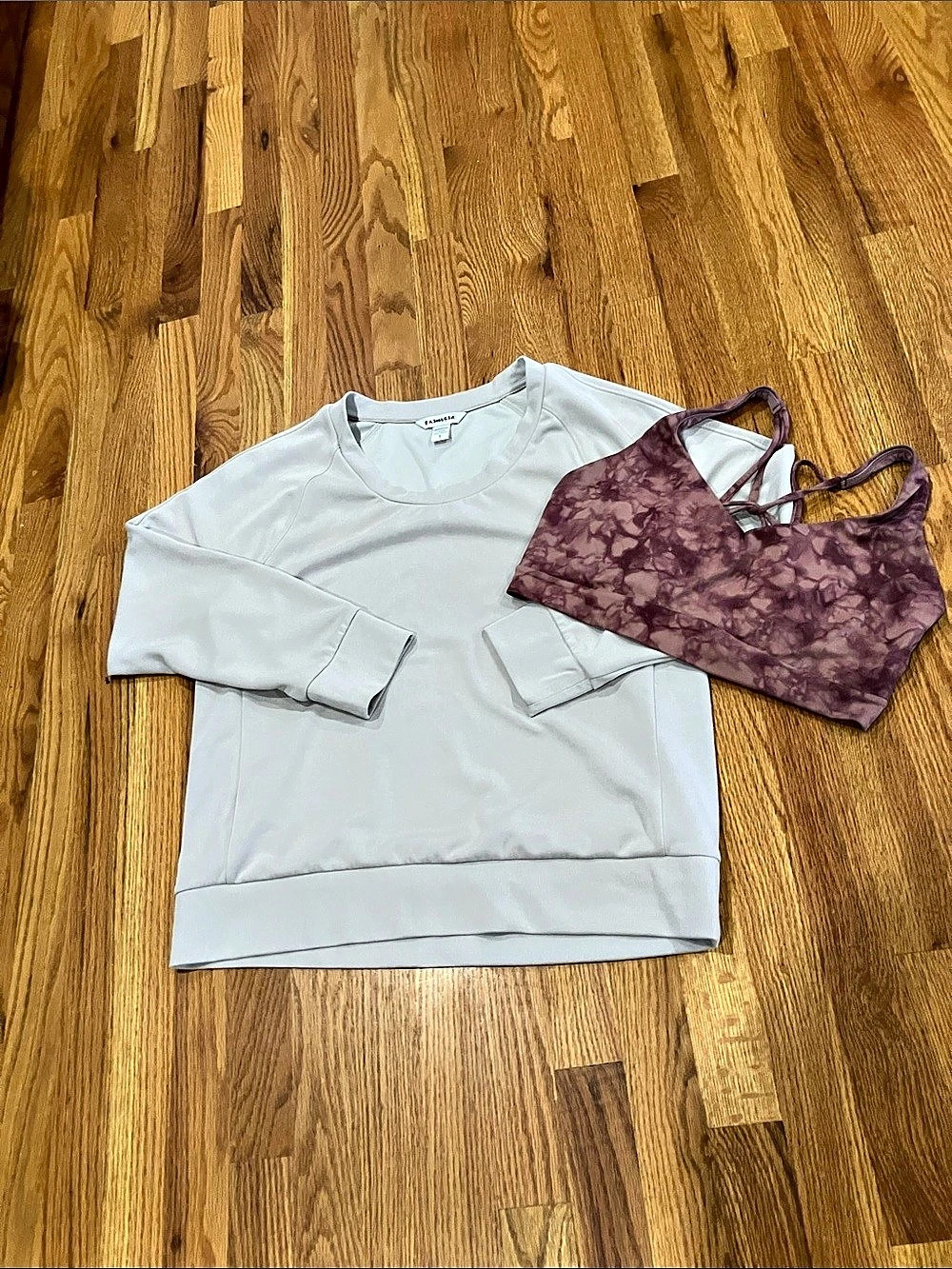Athleta Greige Sweatshirt & Tie-Dye Bra Set Size Large EUC